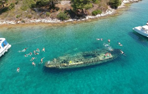 Islands Brač, Šolta & Blue lagoon - Private speedboat tour