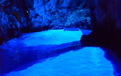Islands Vis, Hvar & Blue Cave - Group speedboat tour